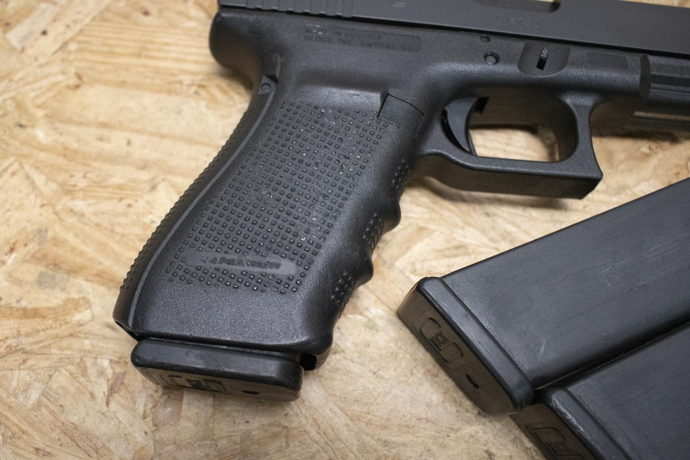 GLOCK 21 Gen4 45ACP Police Trade-In Pistols with Three Magazines